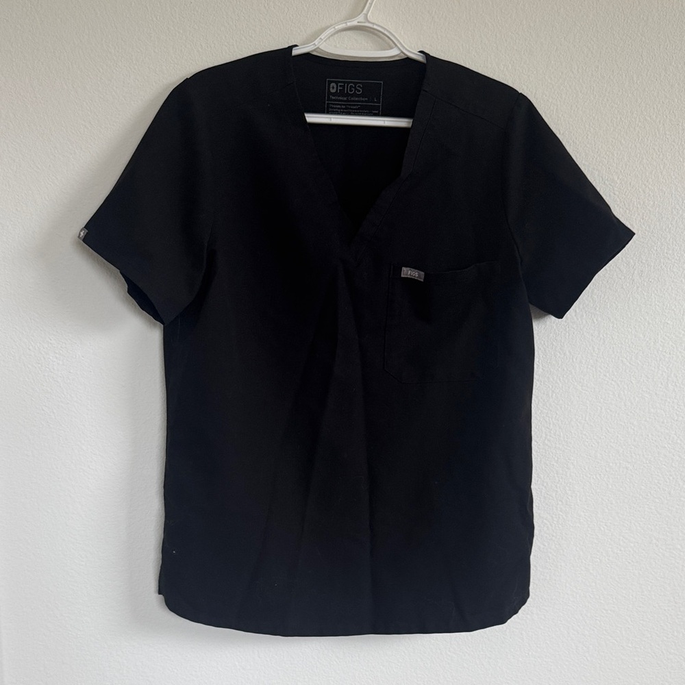 Figs women’s Short Sleeve Black Tee